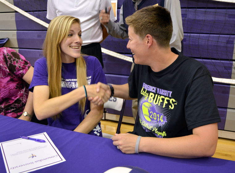 Rebecca Horton signing